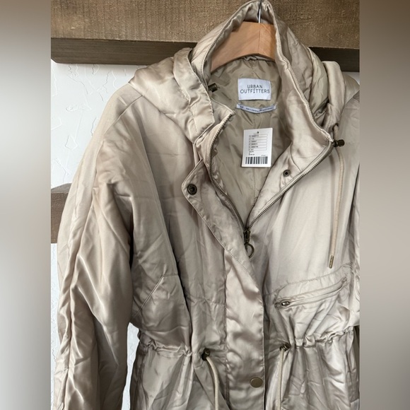 Urban Outfitters|Beige long line puffer coat jacket with cinched waist••NWT,boho - Picture 5 of 15